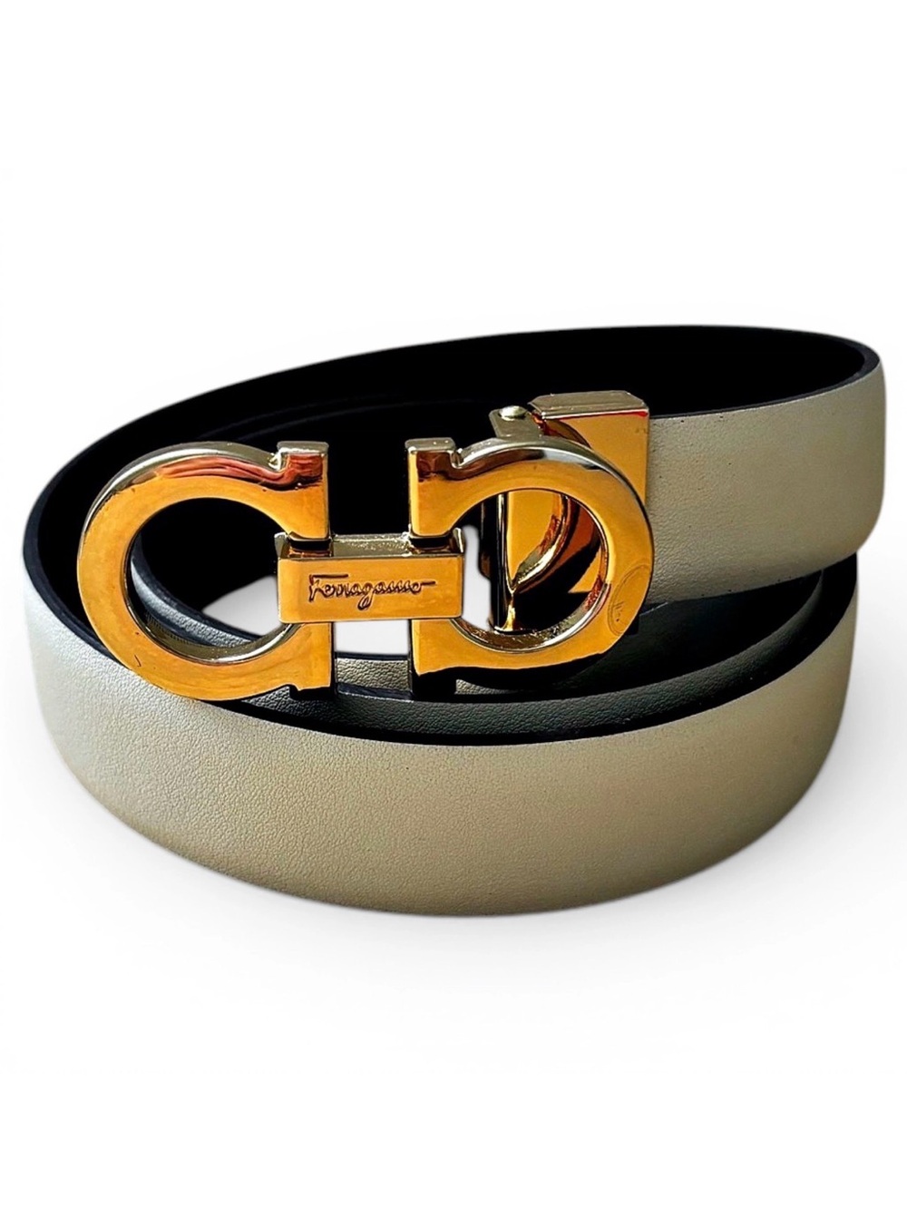 Salvatore Ferragamo Women’s Beige Leather Belt with Gold Buckle